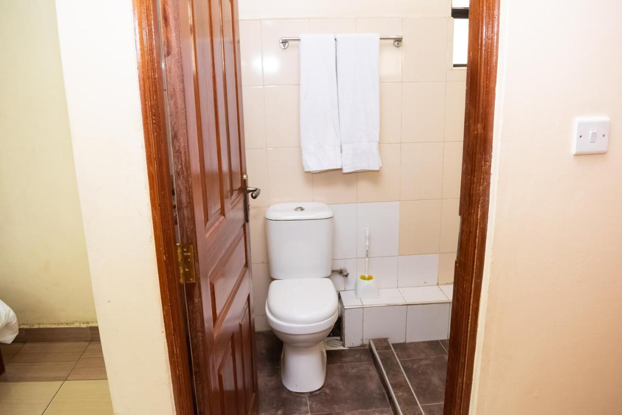 Ngara Riverside Lodge Найроби Экстерьер фото