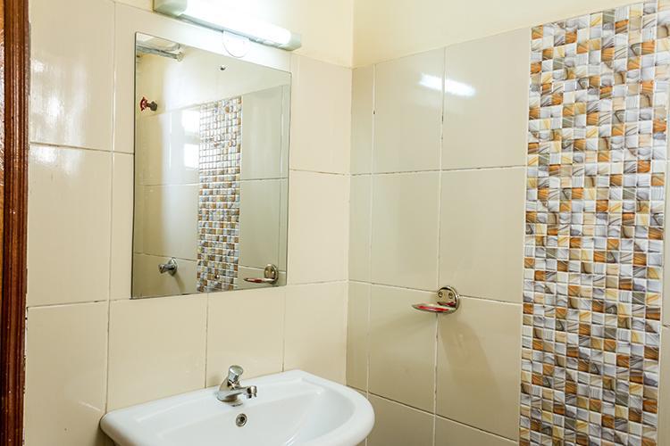 Ngara Riverside Lodge Найроби Экстерьер фото